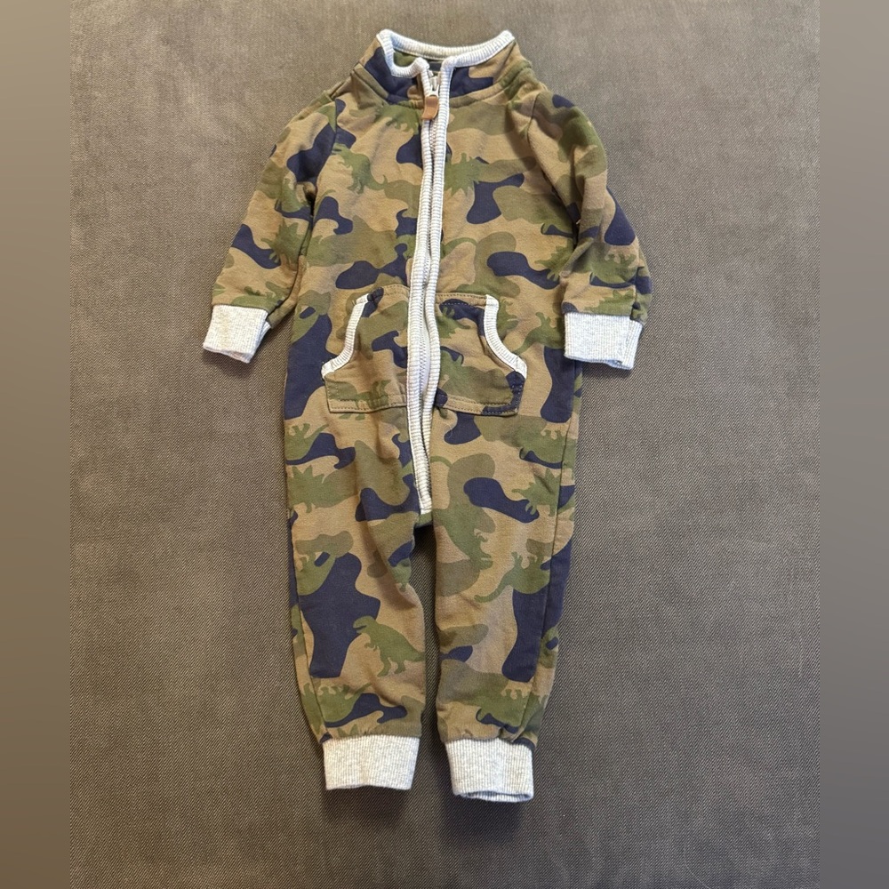 Mixed Baby Boys Clothing Bundle - 9 months - Picture 9 of 9